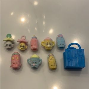 Assortment of Fluffy Baby Shopkins